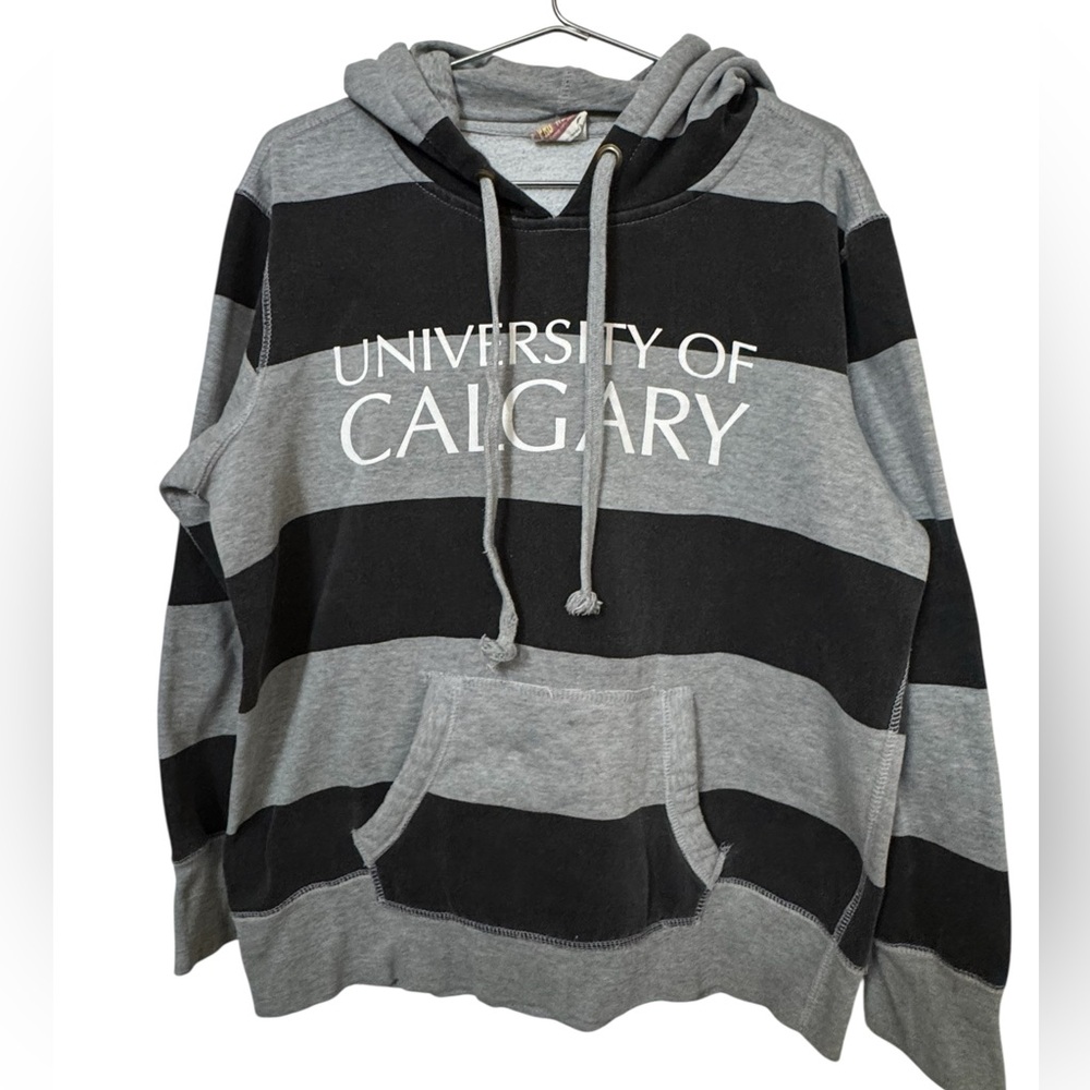 Vintage University of Calgary Striped Gray and Black Hoodie Pro Weave Men’s L